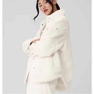 ALO Edge Shacket White Sherpa Jacket